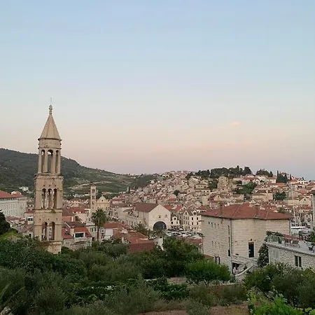 Hvar Deluxe 아파트 *