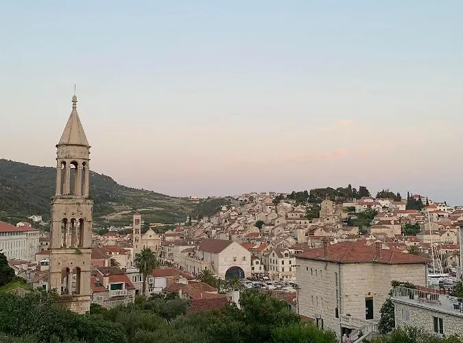 Hvar Deluxe Appartamento *